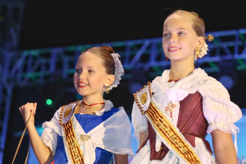 GALERIA de FOTOS d’una PRESENTACIÓ de les FESTES de JULIOL de PEDREGUER molt MUSICAL GALERIA de FOTOS d’una PRESENTACIÓ de les FESTES de JULIOL de PEDREGUER molt MUSICAL